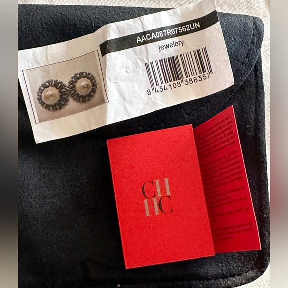 Authentic RareCarolina Herrera Flower Pearl Prata bracelet and earrings/designer - Picture 9 of 9